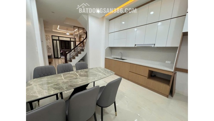 Bán nhà phân lô đẹp Bùi Xương Trạch, 40m2, 4 tầng, thiết kế hiên đại